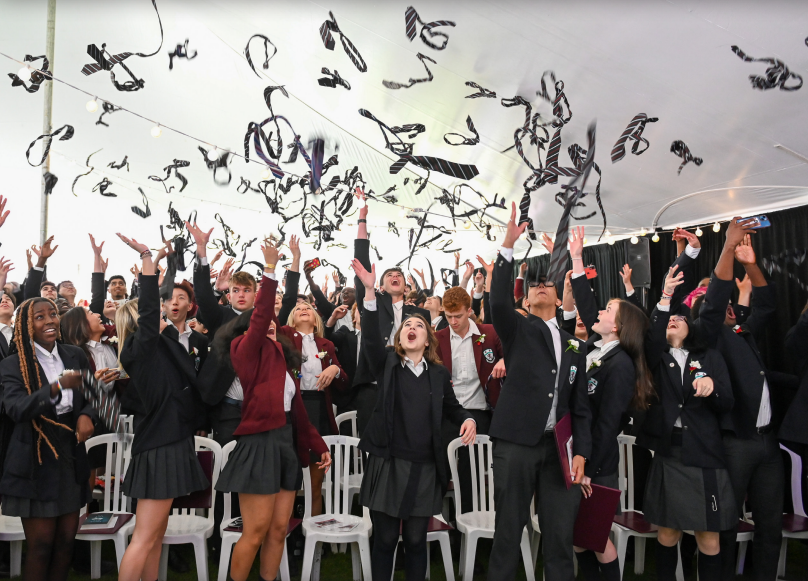 Ashbury College — 보딩스쿨 콘텐츠